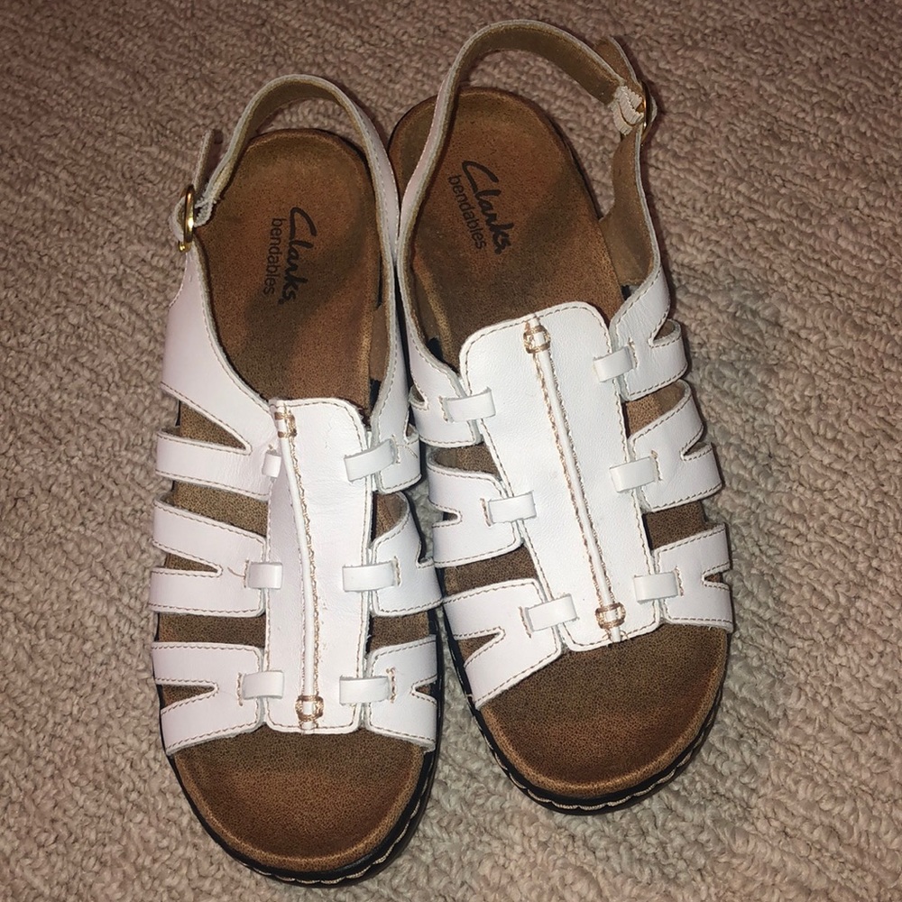 NWOT White Clark’s Sandals